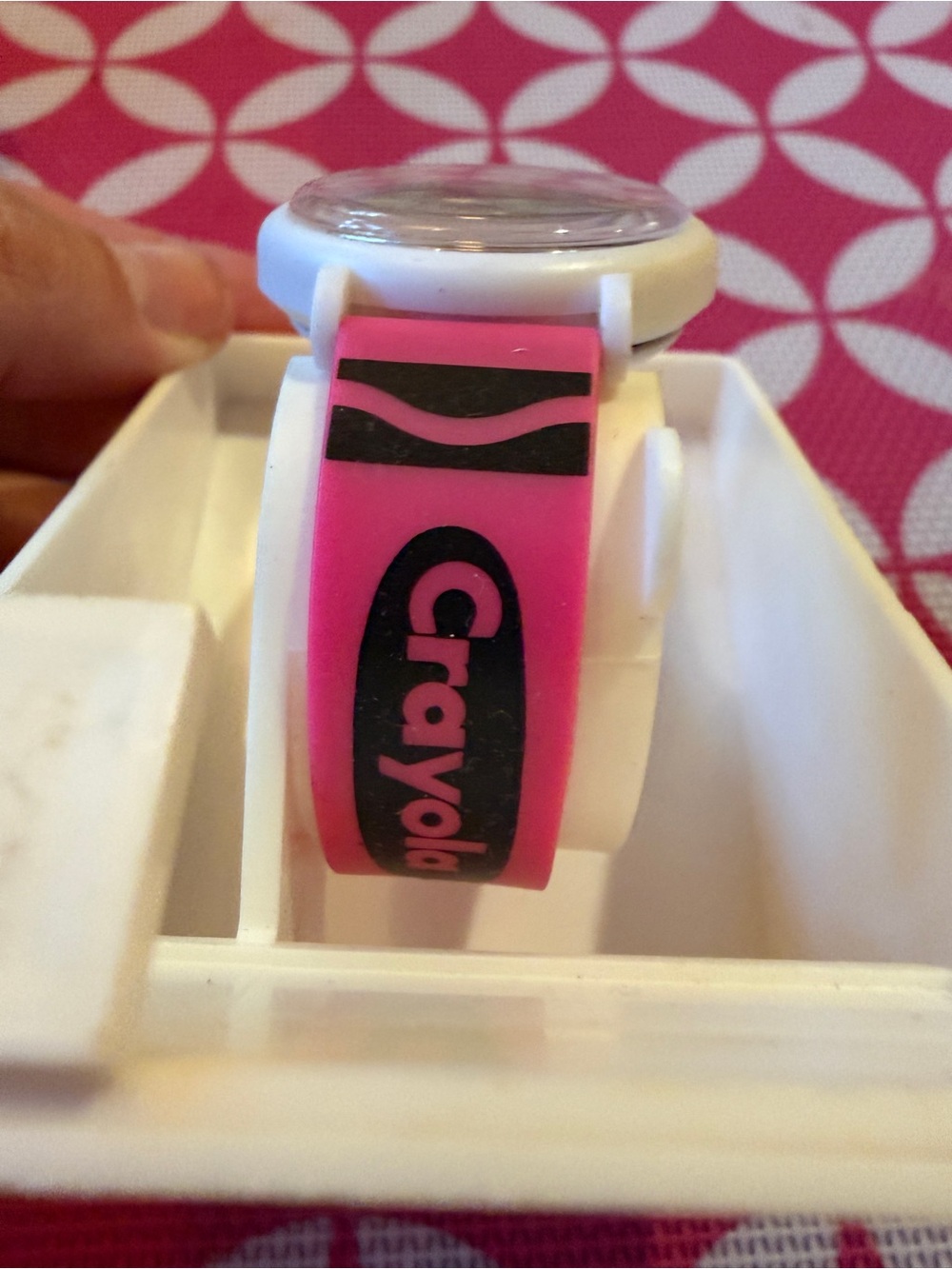 New in Box Crayola Armitron quartz watch from the 80s/90s. Hot pink watch band. - Picture 2 of 9